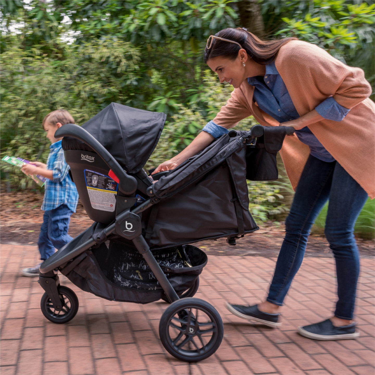 britax b free travel system